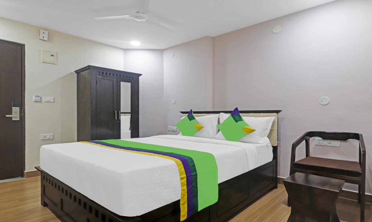 Treebo Purple Square Otel Haydarabad Dış mekan fotoğraf