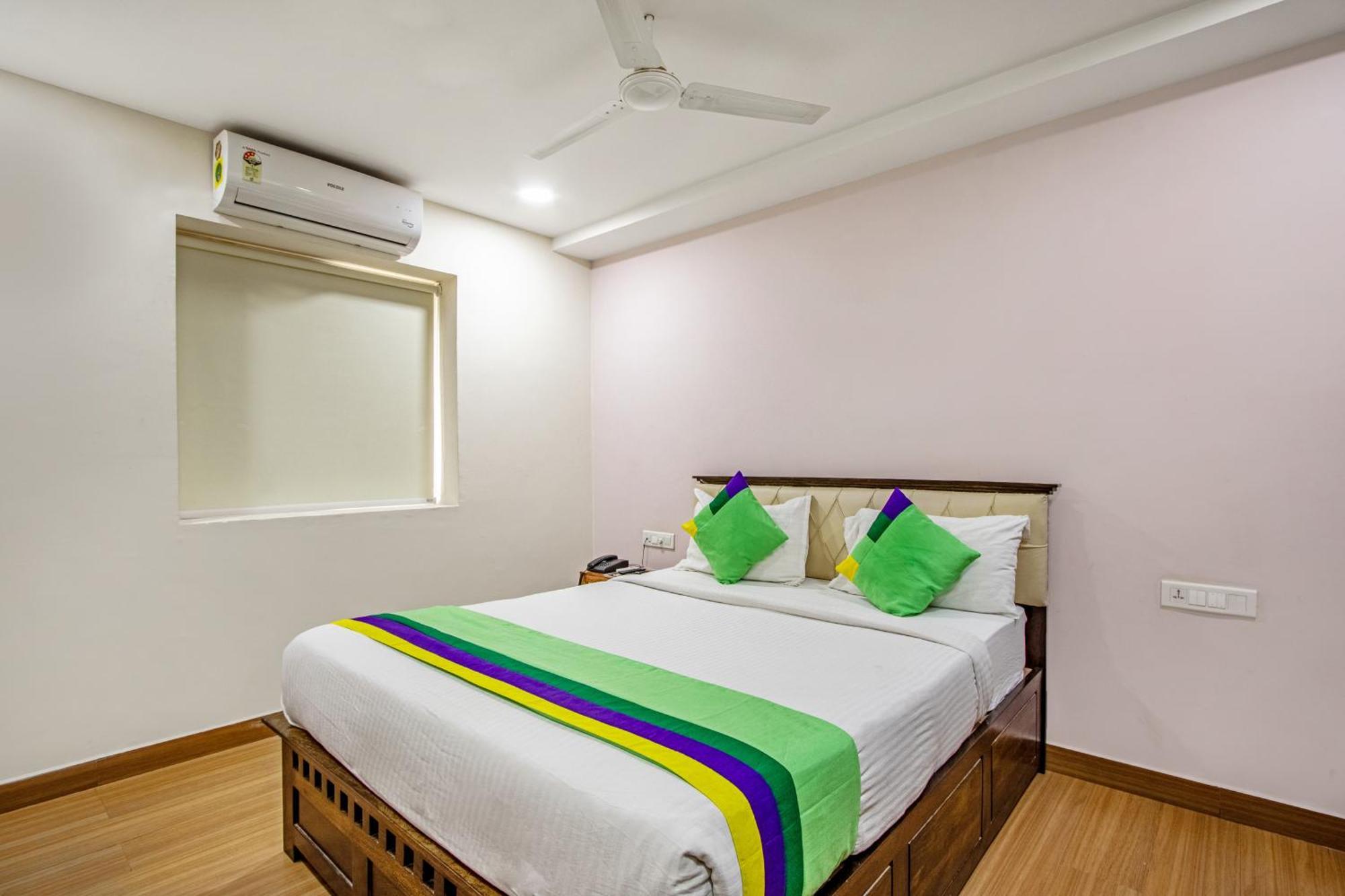 Treebo Purple Square Otel Haydarabad Dış mekan fotoğraf