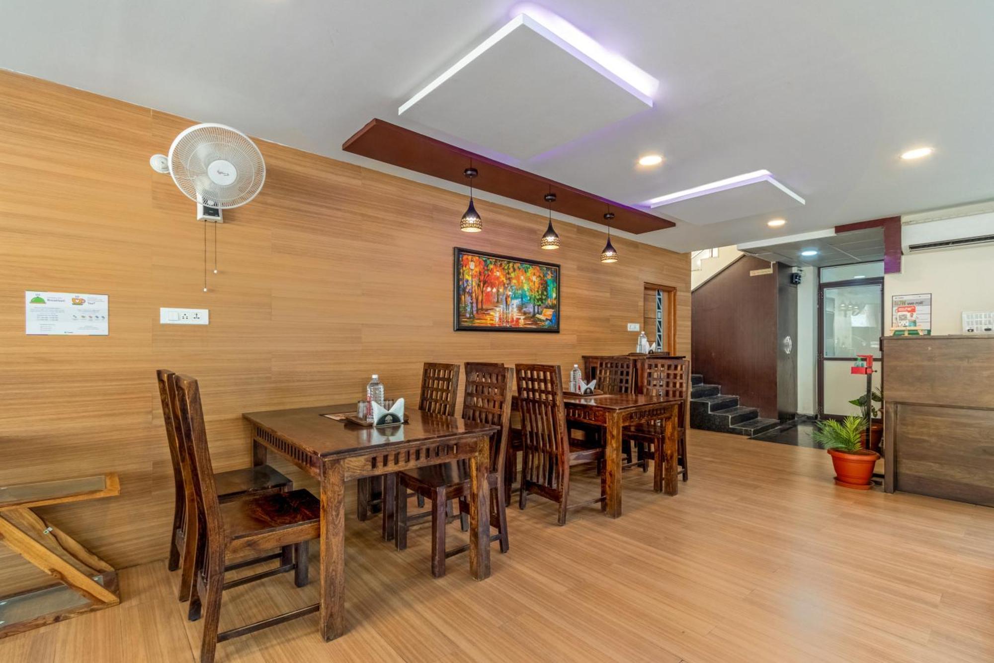 Treebo Purple Square Otel Haydarabad Dış mekan fotoğraf